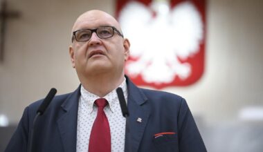 Donos prezesa TK na polski rząd. Adresatem m.in. zaufana Donalda Trumpa