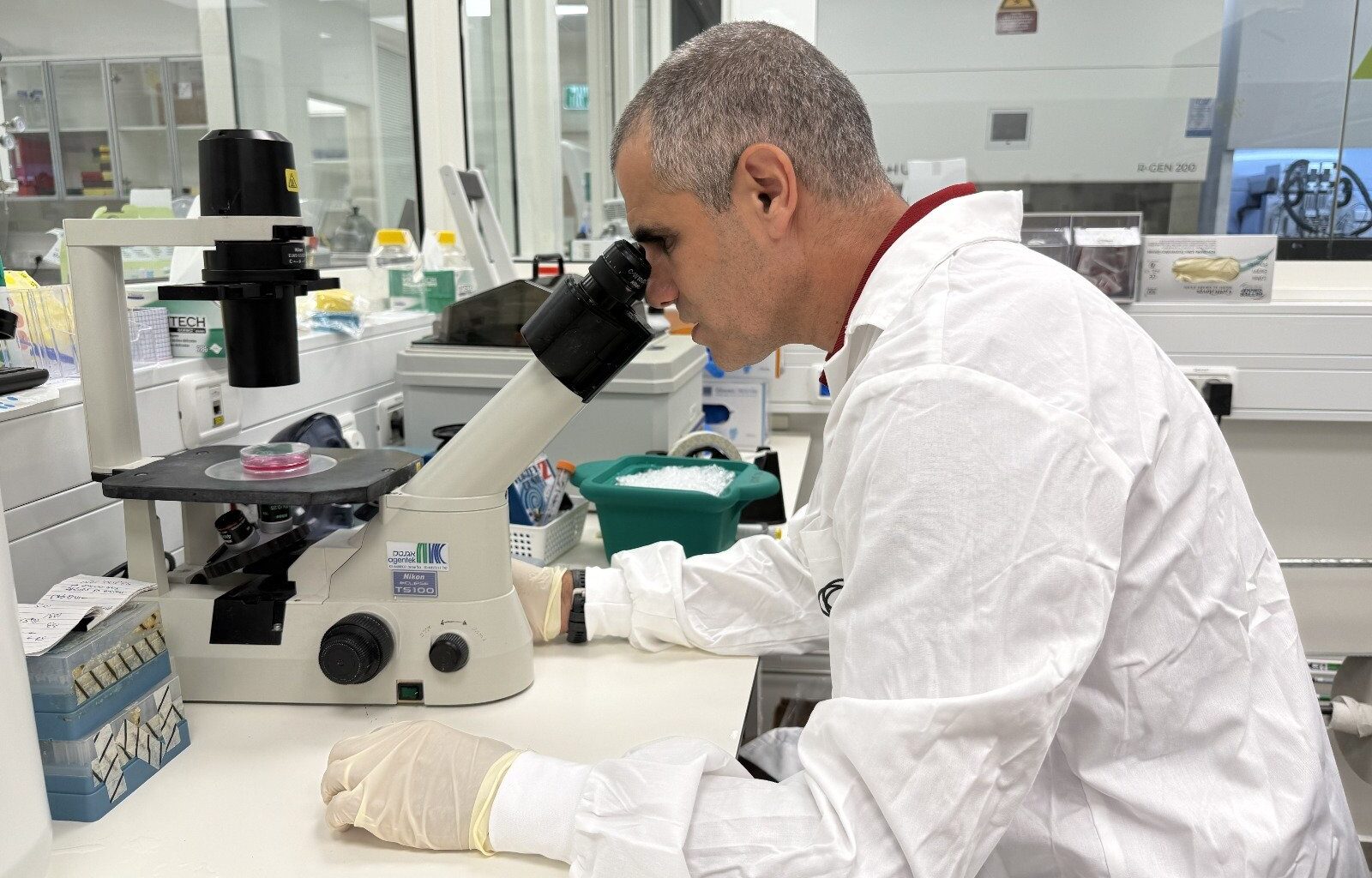 In world 1st bid to cure paralysis, Israeli team gears up to implant innovative spinal cord