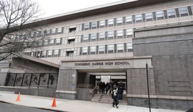 Top Queens HS bans take-home essays over AI cheating fears
