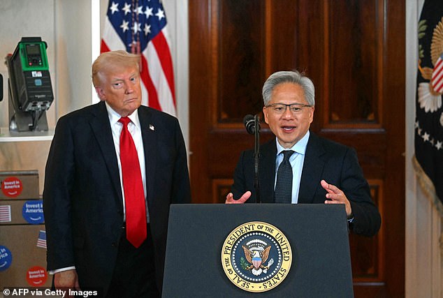 The CEO of Nvidia, Jensen Huang (right), met with Donald Trump (left) last week to review the bizarre deal, according to sources, including a US government official