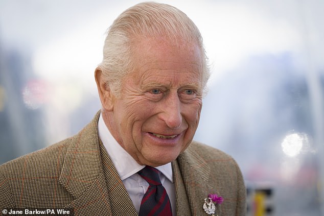The eco-conscious monarch¿s new solar farm in Norfolk is fully powering his Sandringham Estate