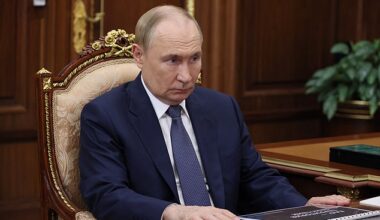 Ukraine peace talks were in disarray on Wednesday after Russia demanded Moscow and Beijing get a veto on any security guarantees