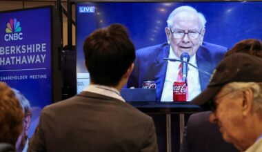 Warren Buffett's Berkshire Hathaway reveals new stake UnitedHealth
