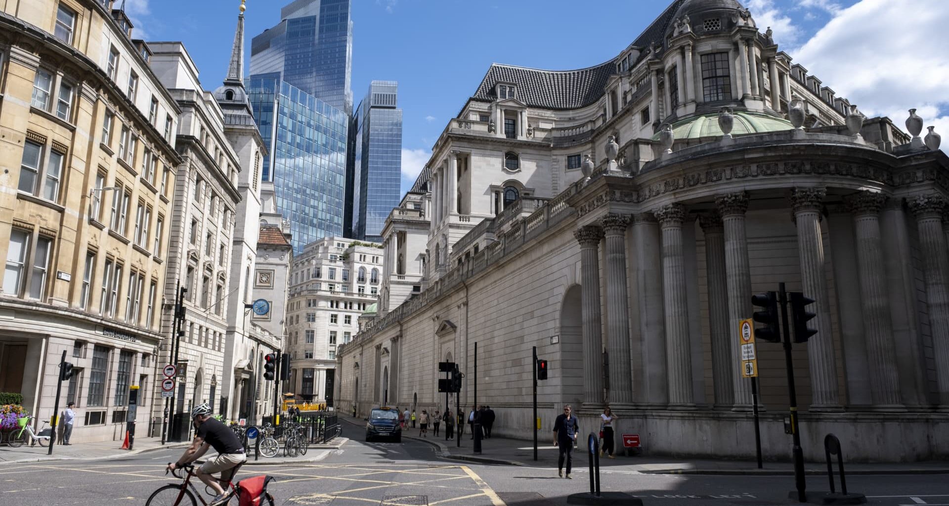 Stoxx 600, FTSE 100, gold tariff, Bank of England