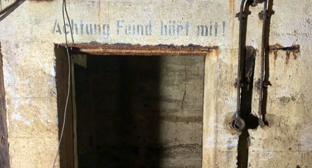 Im Bunker fanden sich lauter Phrasen auf Deutsch.