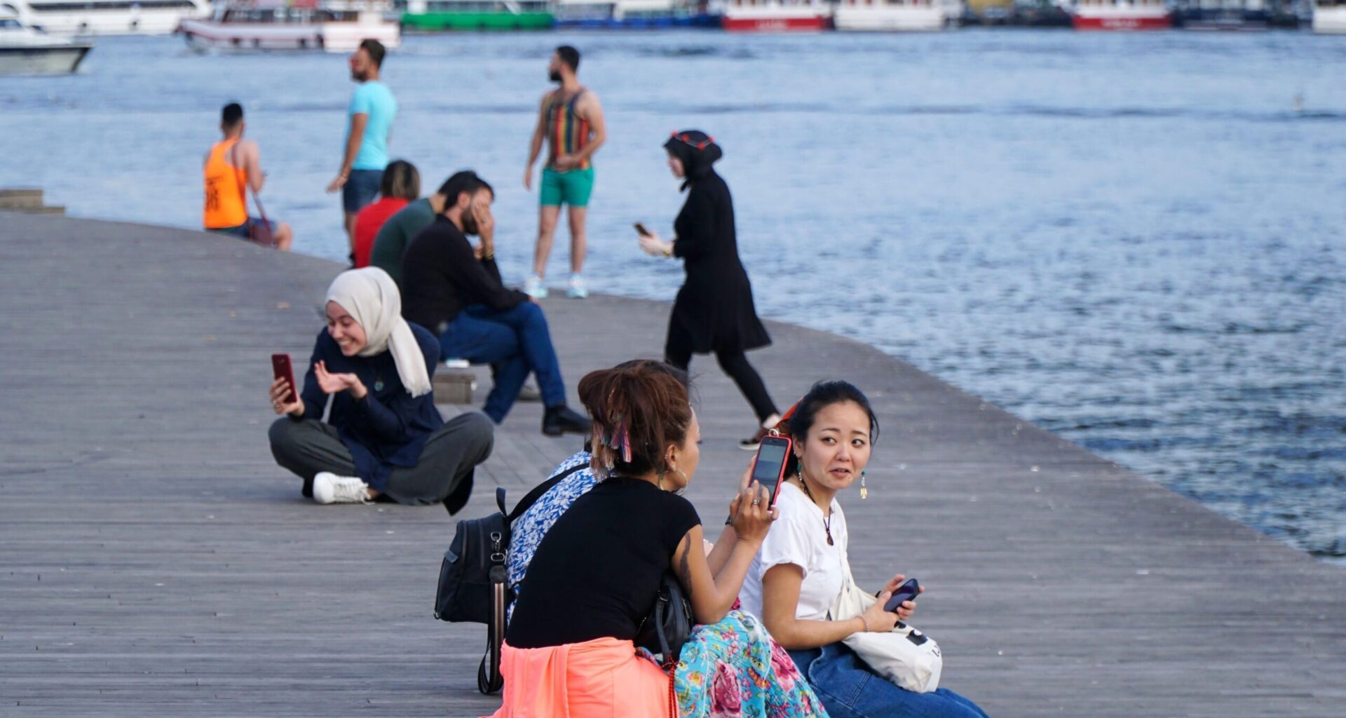 Locals and tourists using mobile phones in Istanbul. 5G will provide internet speeds 10 to 100 times faster than 4.5G, said Turkey's infrastructure minister Abdulkadir Uraloğlu