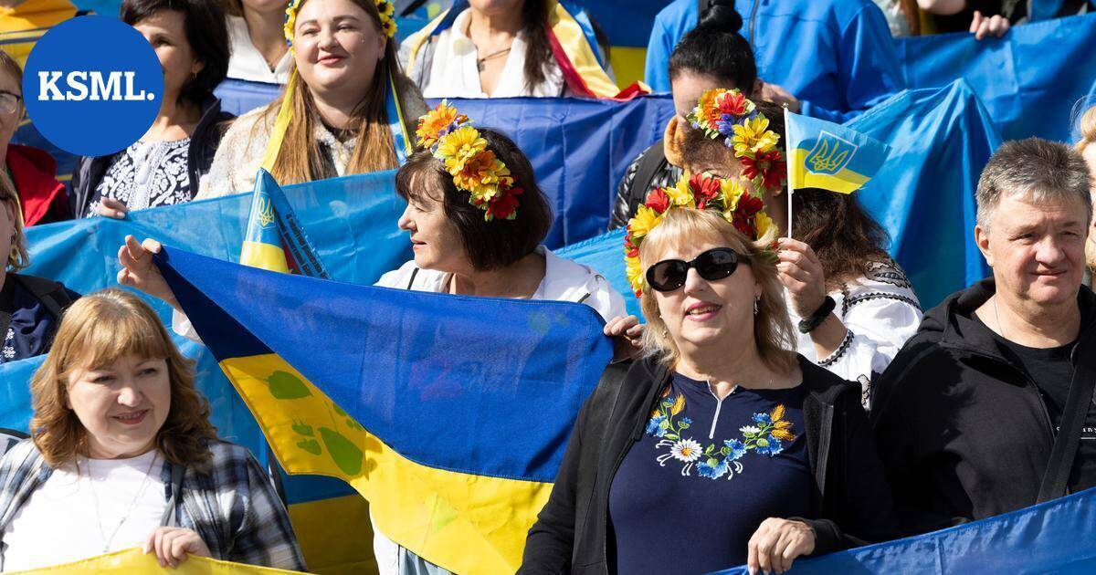 Ukrainan itsenäisyyspäivää vietettiin Jyväskylän keskustassa – Putin sai kuulla kunniansa | Keski-Suomi