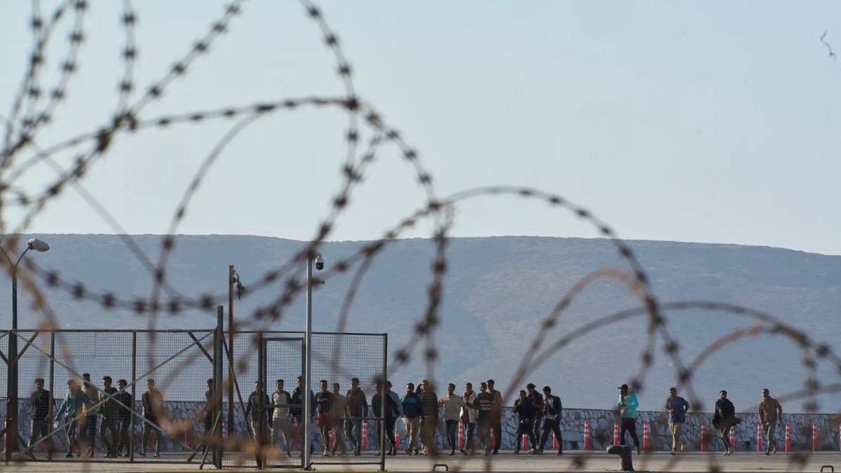 Italian, Turkish and Libyan leaders meet to address migration flows to Europe