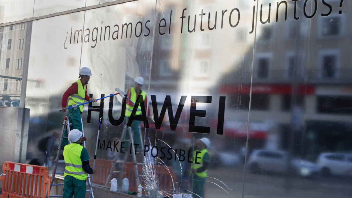 US lawmakers urge investigation into Spain's deal with Huawei amid national security concerns