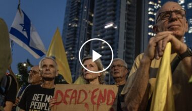I.D.F. Pilots Protest War in Gaza Outside Israeli Military Headquarters