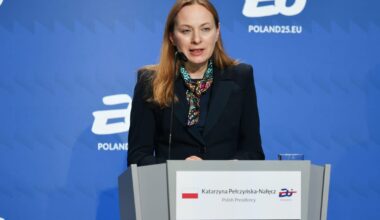 Poland freezes Covid cash payouts after swingers’ club and yacht storm – POLITICO