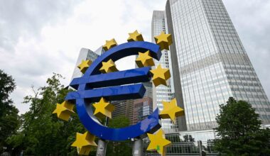 Eurozone inflation holds steady at 2 percent – POLITICO