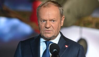 Donald Tusk trashes Budapest as possible Ukraine talks venue – POLITICO