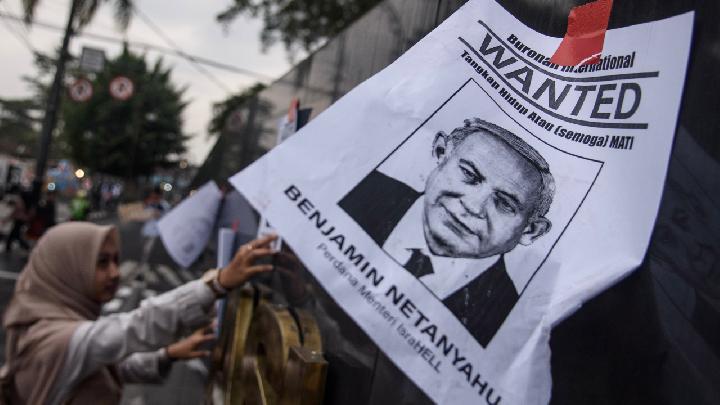 Tel Aviv Protesters Pressure Netanyahu to Stop Gaza Offensive, Secure Hostages' Return
