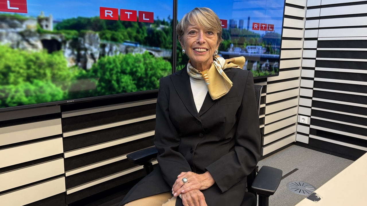 RTL Today - Amid conservative backlash: 'The Nobel Prize should be kept far away from politicians,' warns UNESCO chief