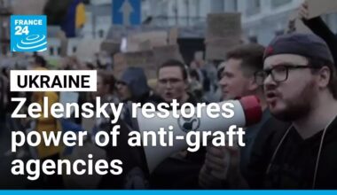Zelensky, moving to defuse crisis, restores power of anti-graft agencies • FRANCE 24 English