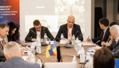 Ucraina vrea o alianță regională cu România și Moldova pentru securitate cibernetică. Primele consultări au avut loc la Cernăuți