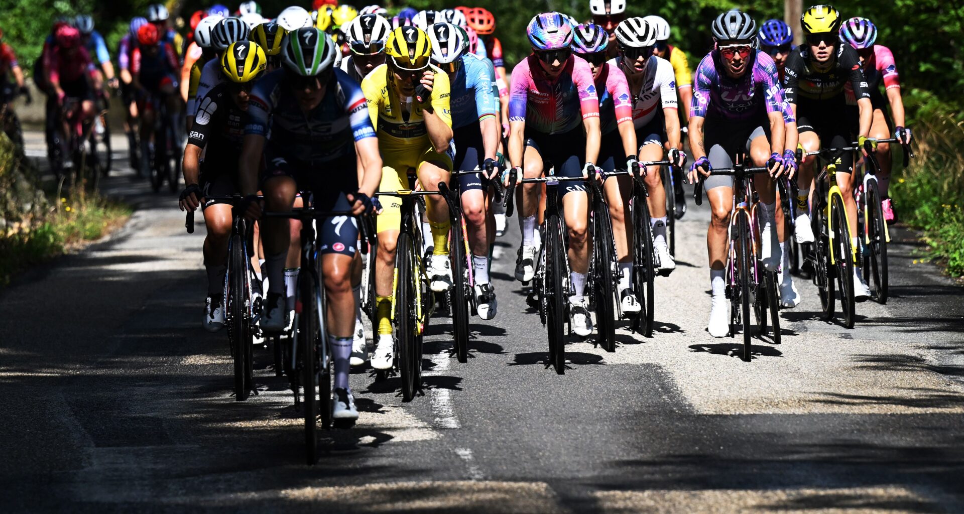 Tour de France Femmes stage 8 LIVE - Race goes onto the Col de la Madeleine