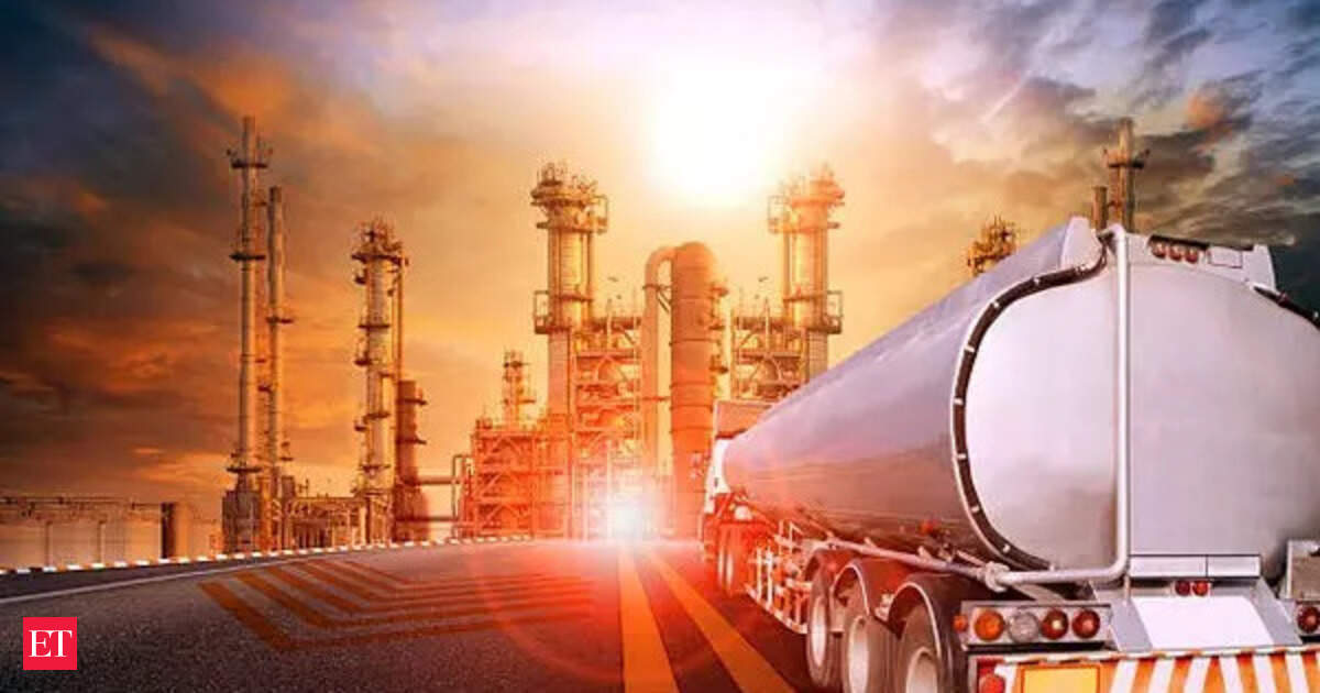 US penalty risk on Russian oil may add USD 9-11 billion to India's import bill