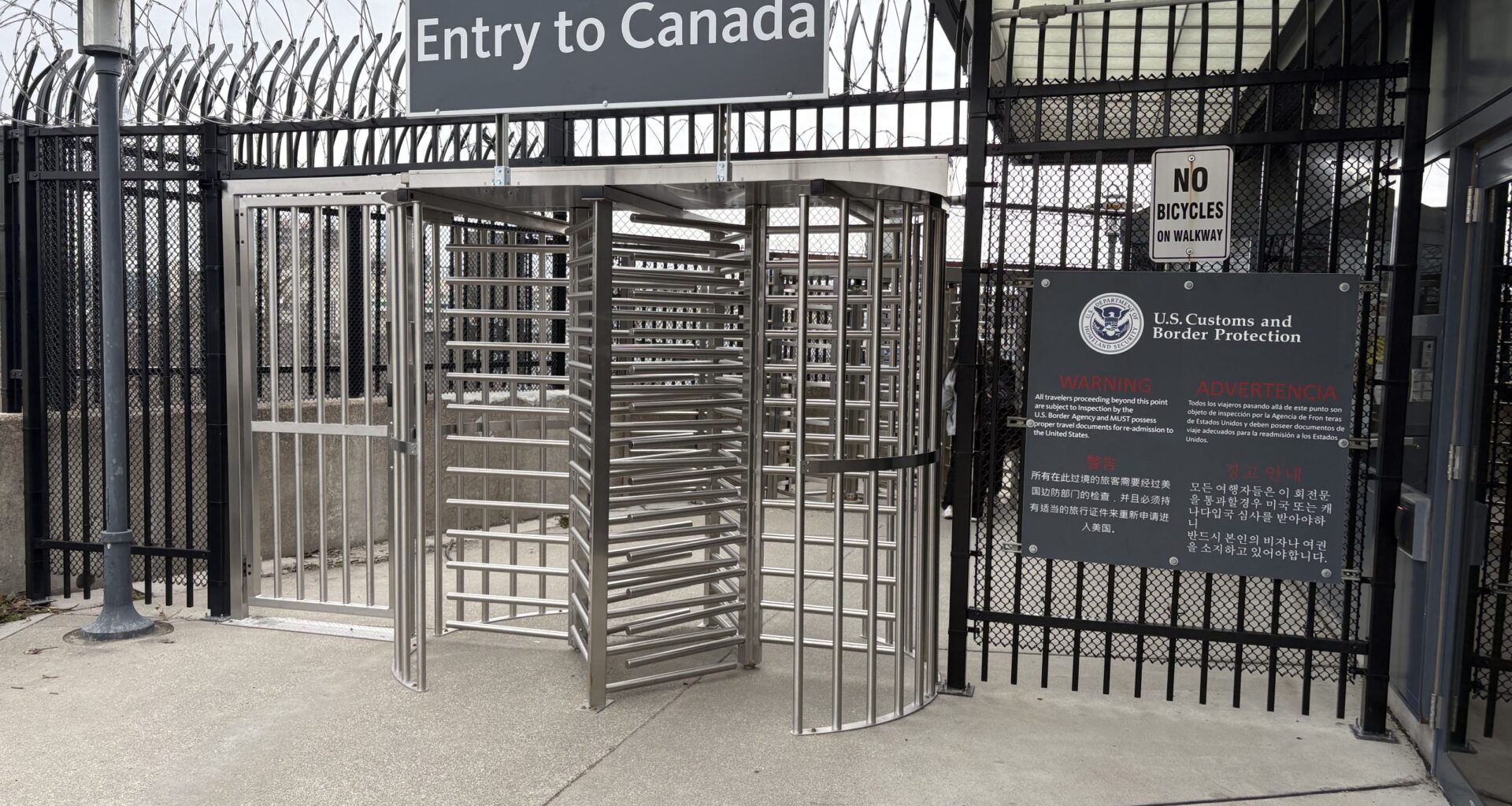 US crackdown on migrants sends refugees to Canada, data shows : Investigative Post