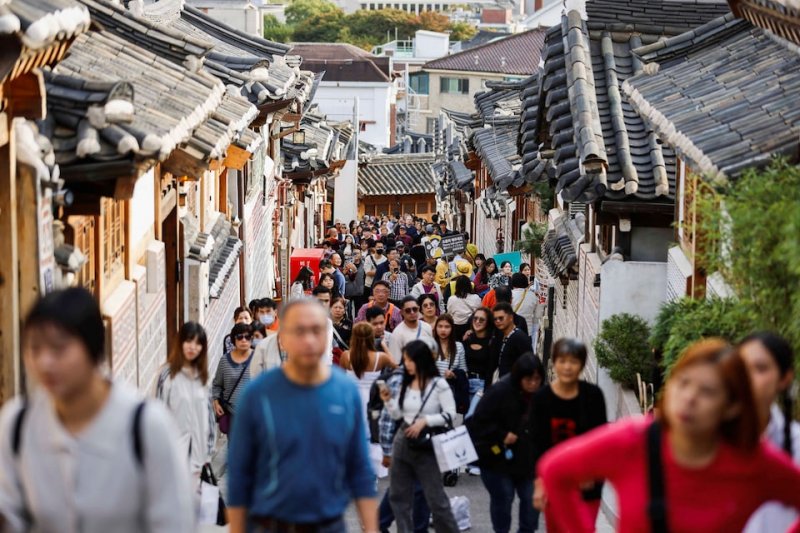 S. Korea to grant visa-free entry to Chinese tourists starting late September