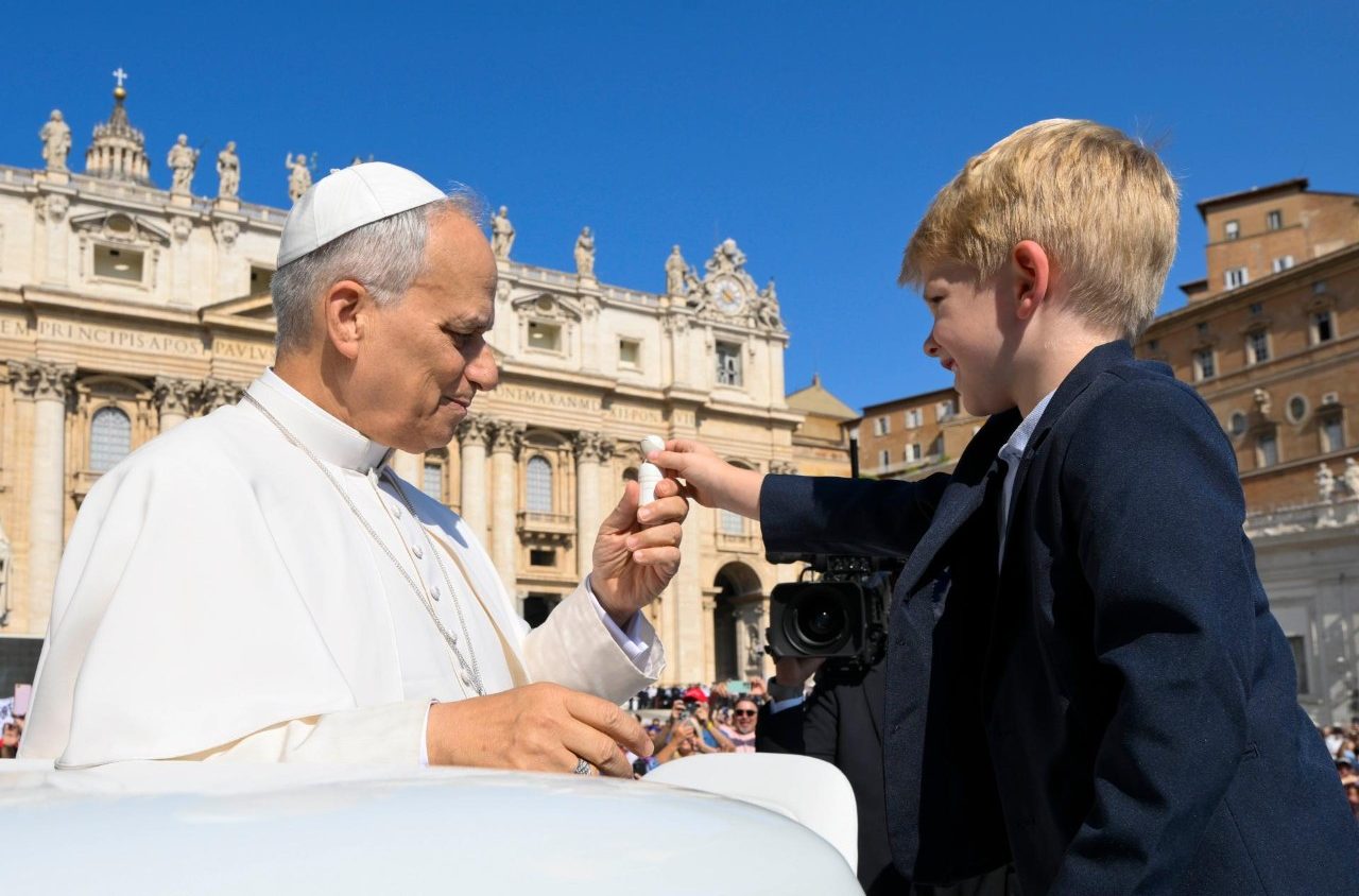Pope at Audience: Prepare for the Passover of daily life