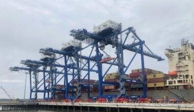 Japan"s Mitsui E&S obtains crane order from Vietnam