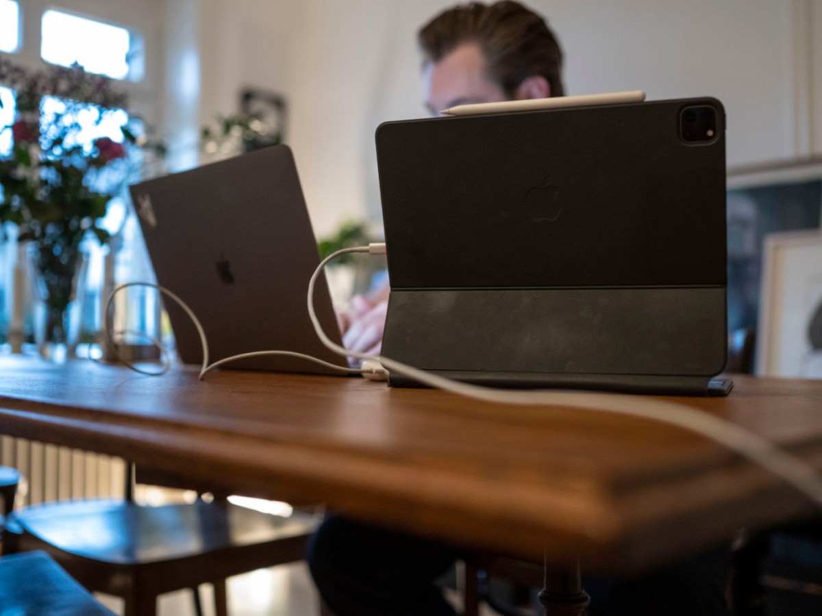 Switzerland defies trend with record level of working from home