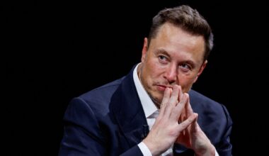 Elon Musk is worth $413.2 bn; that's more than Iron Man and Batman's net worth. Here's the one superhero who's richer