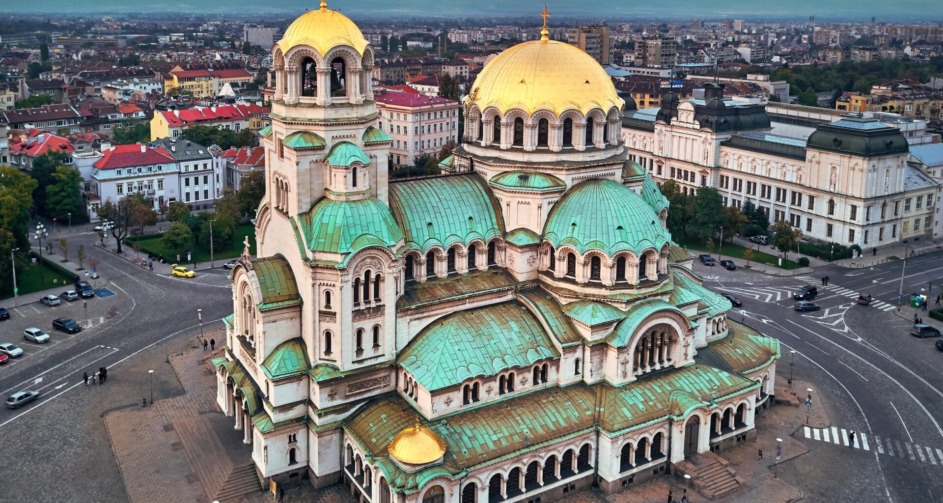Какво мислите - да се върне името Св. Св. Кирил и Методий на храм Св. Александър Невски ...