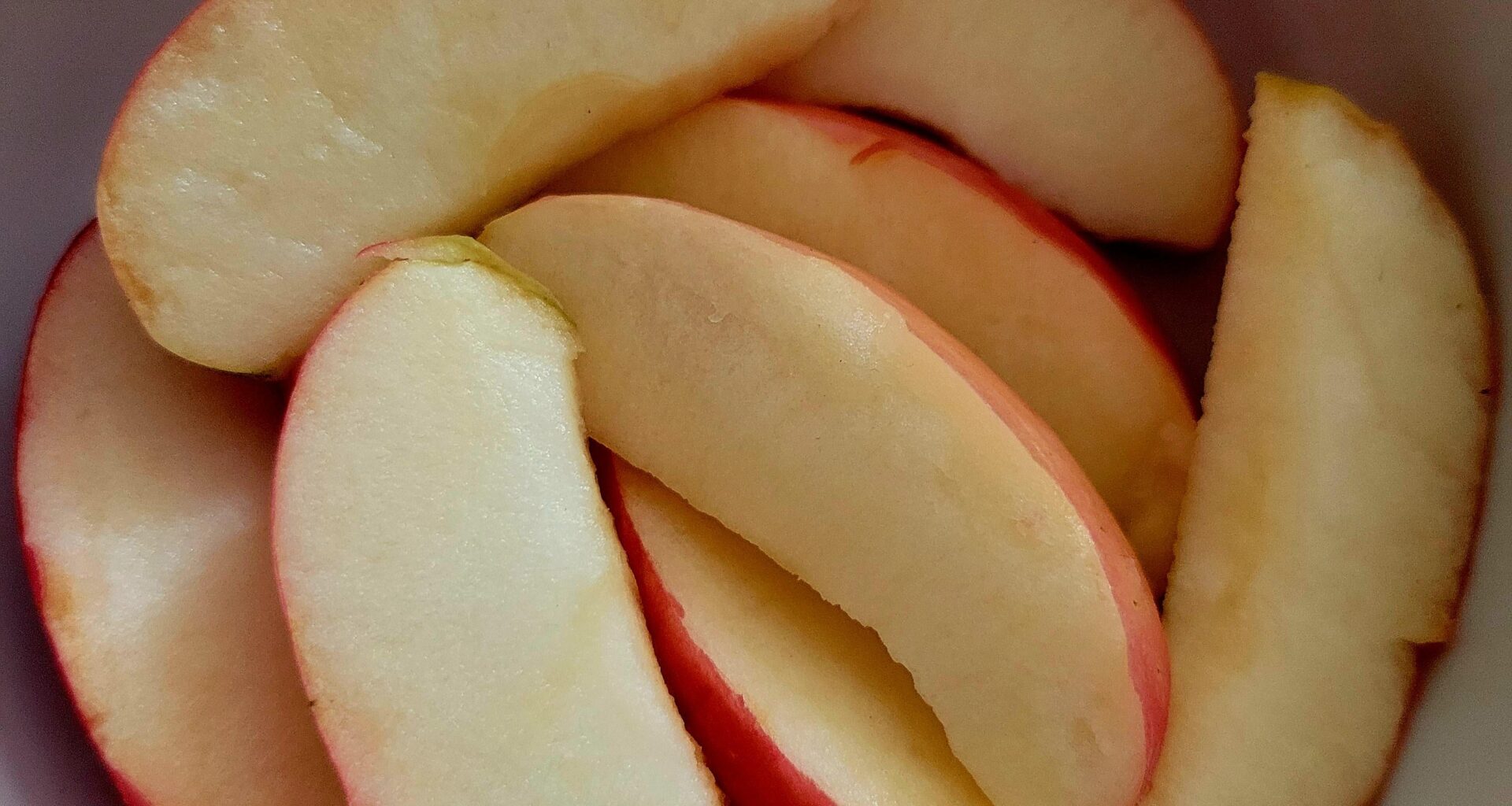 Why does apple taste nicer when it's chopped?