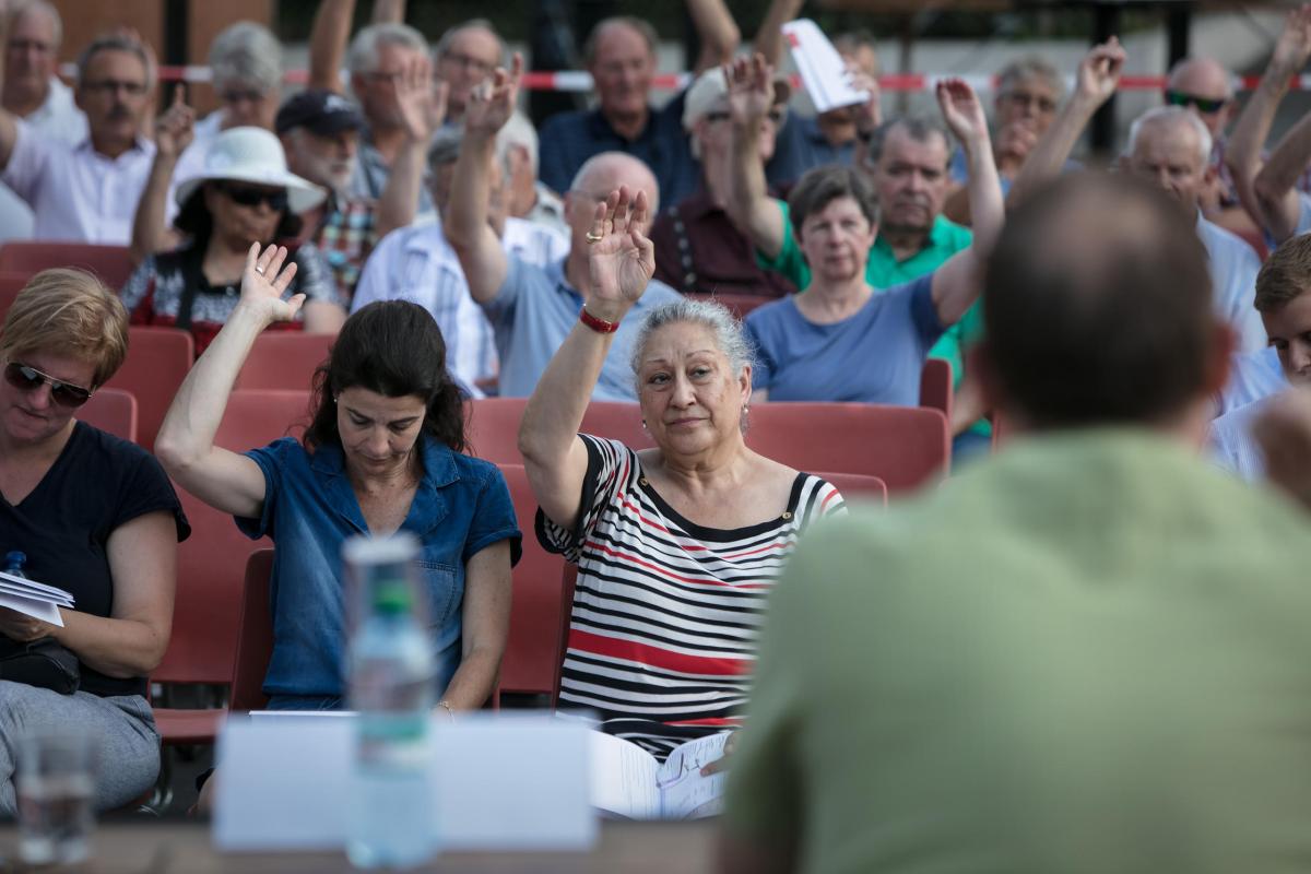 Gemeindeversammlung: Schweizer Demokratie zum Erleben
