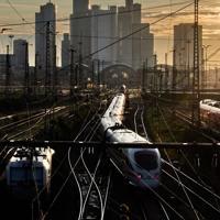 German investor confidence dives in August