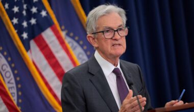 Trump menace de poursuivre en justice le président de la Fed