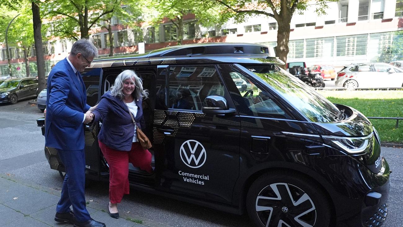 Mobilität: Deutschland soll Leitmarkt für autonomes Fahren werden