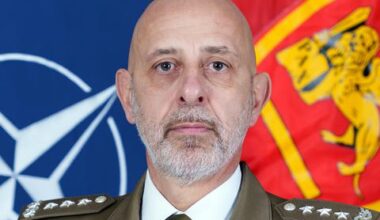 Italian general serving at NATO command in Naples chases down suspected jewelry thief