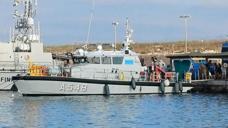 At least 27 dead, dozens missing after migrant boats capsize off Italy
