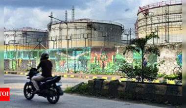 Discounts dip but Russian crude keeps flowing | India News