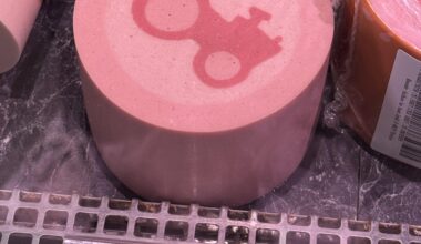 “Was ist los, Schatz? Du hast deine Trecker-Mortadella noch gar nicht angerührt.“