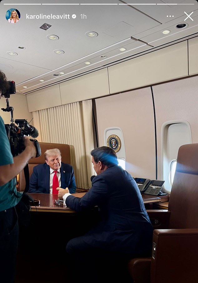 White House Press Secretary Karoline Leavitt posts a picture of  Bret Baier speaking with President Donald Trump aboard Air Force One heading to Alaska to meet with Vladimir Putin. August 15, 2025 15000655 TRUMP PUTIN LIVE BLOG
