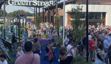New entertainment space opens in Lee's Summit