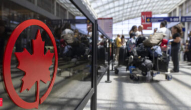 Air Canada flight attendants officially launch nationwide strike, grounding hundreds of flights
