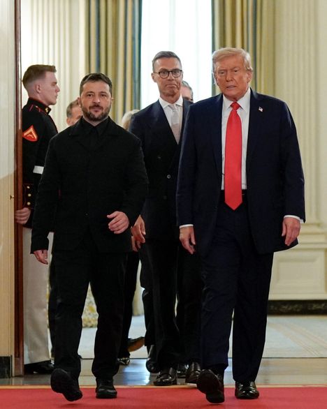 Stubb marssi kokoukseen Yhdysvaltain ja Ukrainan presidenttien perässä.