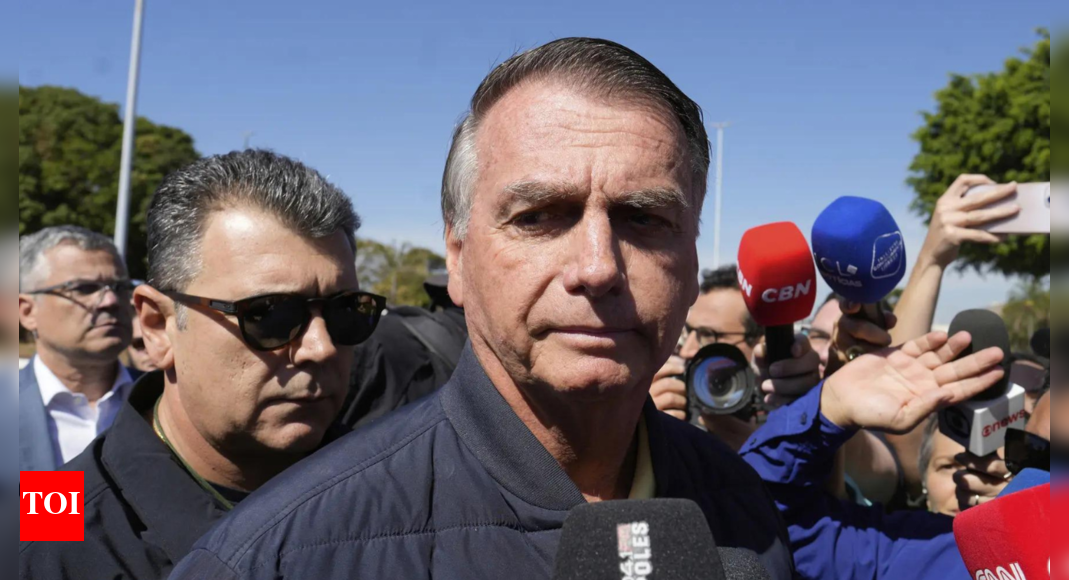 'Fear for my life': Brazilian police say ex-President Bolsonaro was planning to flee to Argentina; request asylum | World News