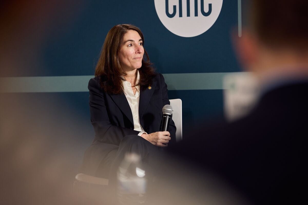 Fed’s Hammack Says She Wouldn’t Cut Interest Rates If Meeting Were Tomorrow