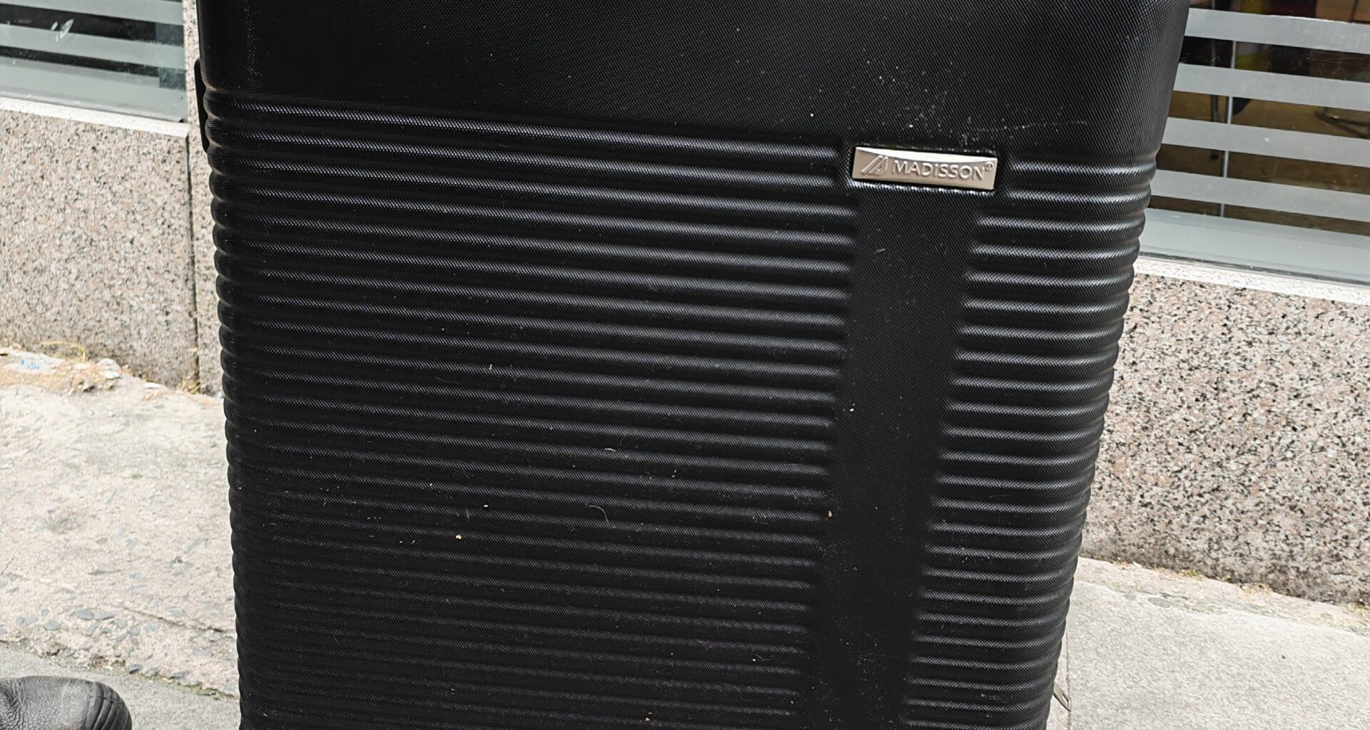 Suitcase left behind (Belfast to Dublin)