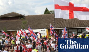 MPs voice alarm at rise in online abuse over immigration debate | Immigration and asylum