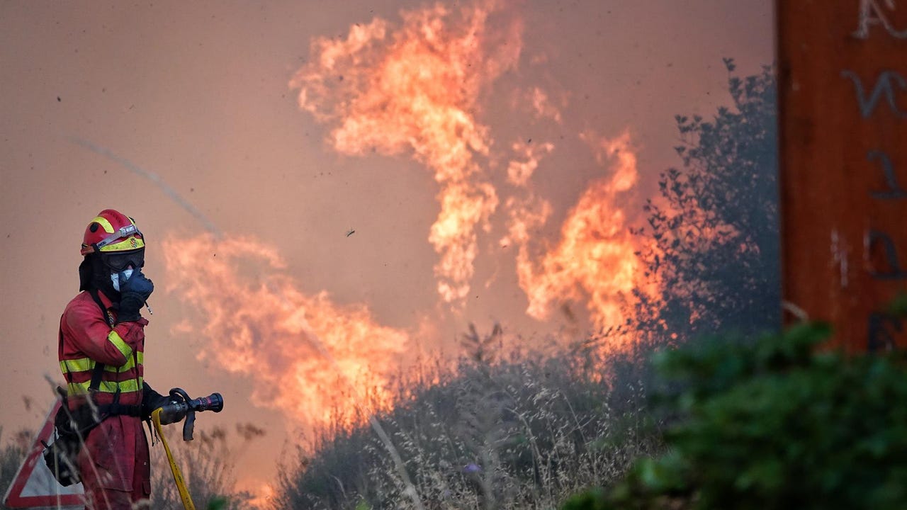focos activos y última hora en Castilla y León, Galicia y Extremadura