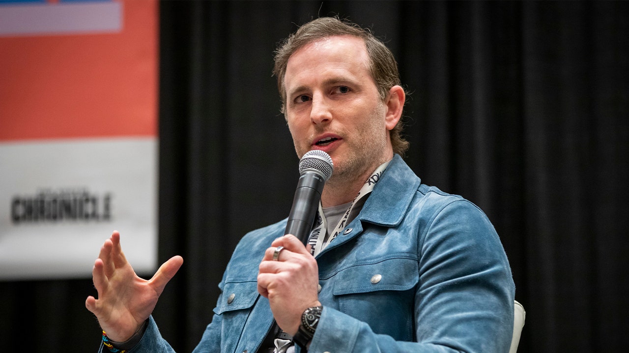 Trump taps Joe Gebbia to lead new National Design Studio in federal web overhaul