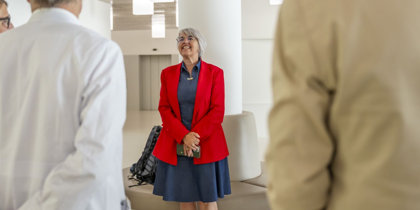 Bundesrätin besucht erstes Kinderspital der Schweiz